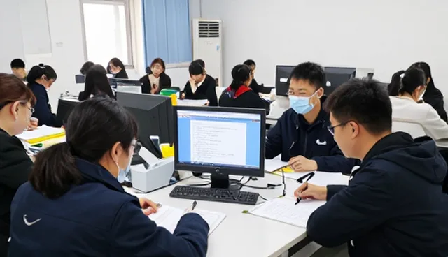 系统稳定性如何影响技术服务的性能表现